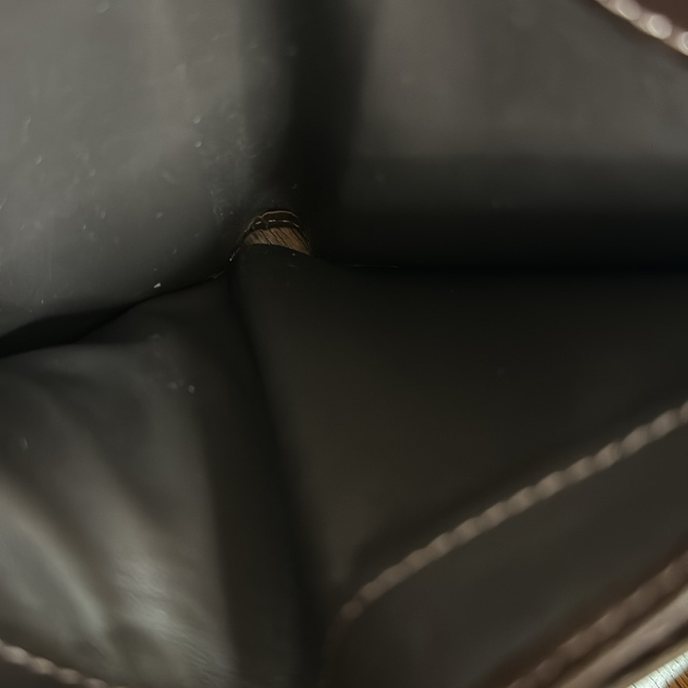 Burberry Bifold wallet Nice clean - Picture 9 of 13